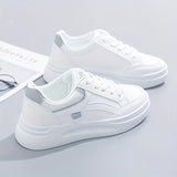 Eleganti sneakers bianche con comfort leggero