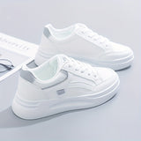 Eleganti sneakers bianche con comfort leggero