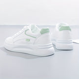 Eleganti sneakers bianche con comfort leggero