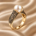 Anello Vintage con Perla Dorata