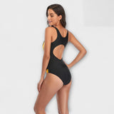 Costume da bagno con schiena scoperta e sportivo