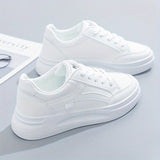 Eleganti sneakers bianche con comfort leggero