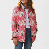 Sieglinde™ | Giacca trapuntata con rose in bacca